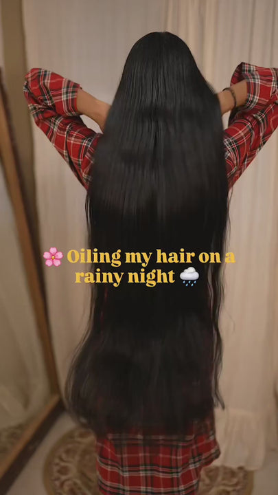 Oiling my hair with lancemade growth & retention oil